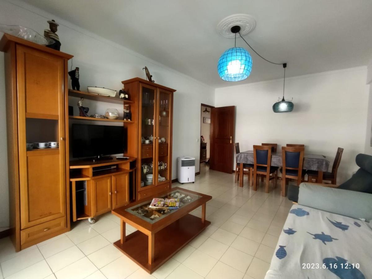 Cozy Apartment In Quarteira Ngoại thất bức ảnh